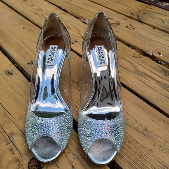 BADGLEY Mischka Crystal Embellished Heels Sz 10 - Picture 1 of 9